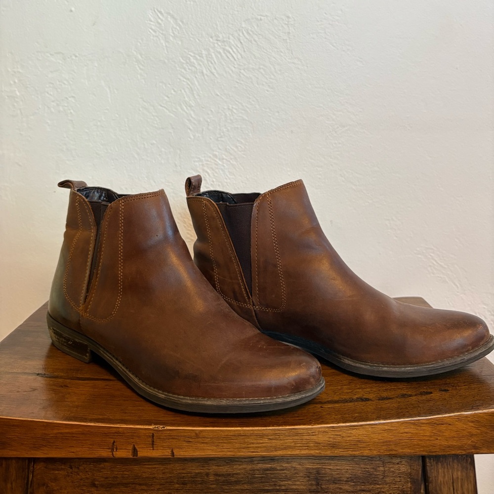 Brown Leather Ankle ‘Chelsea’ Boots